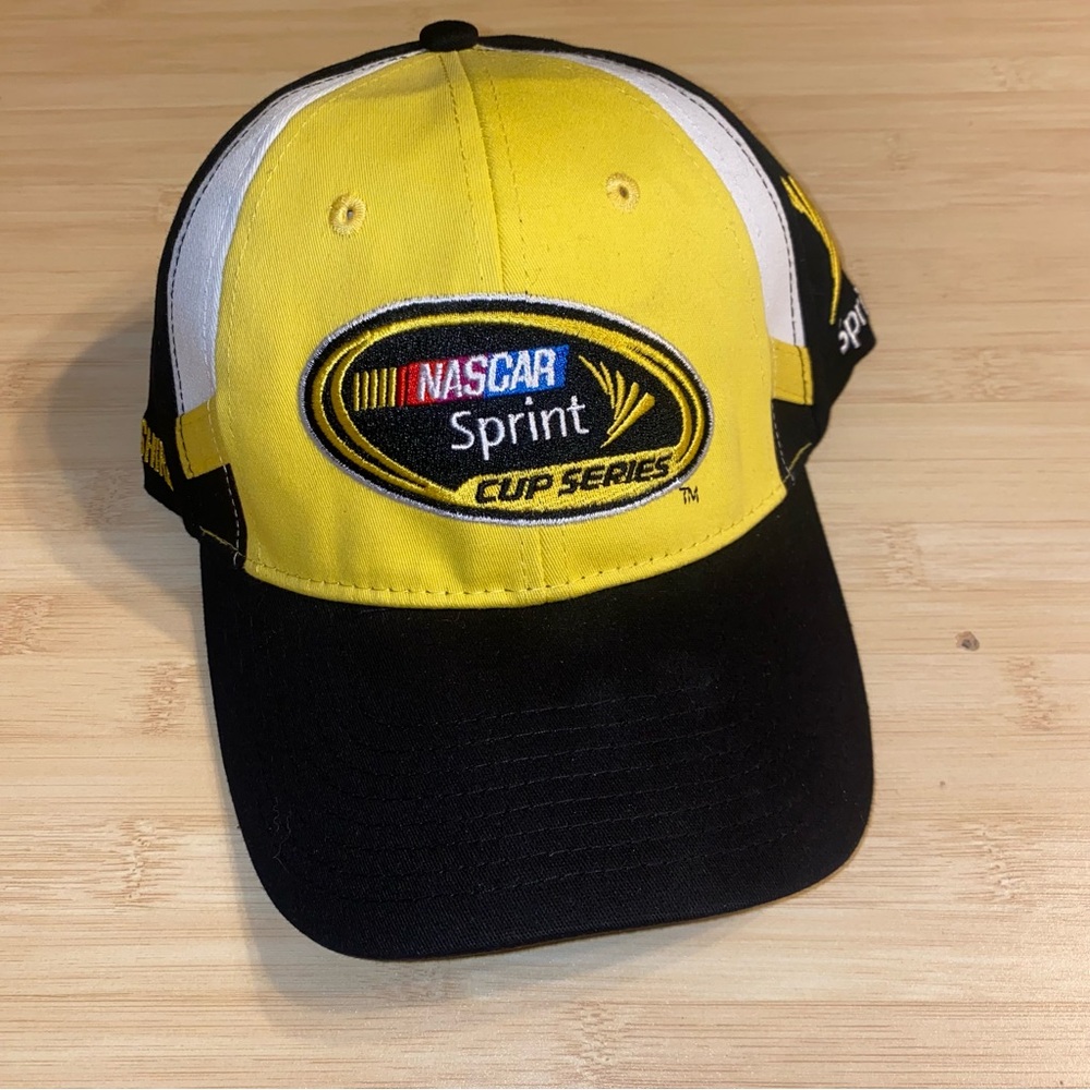 Nascar Sprint Cup Series 2016 New Hampshire Hat Cap Stretch Fit Matt Kenseth